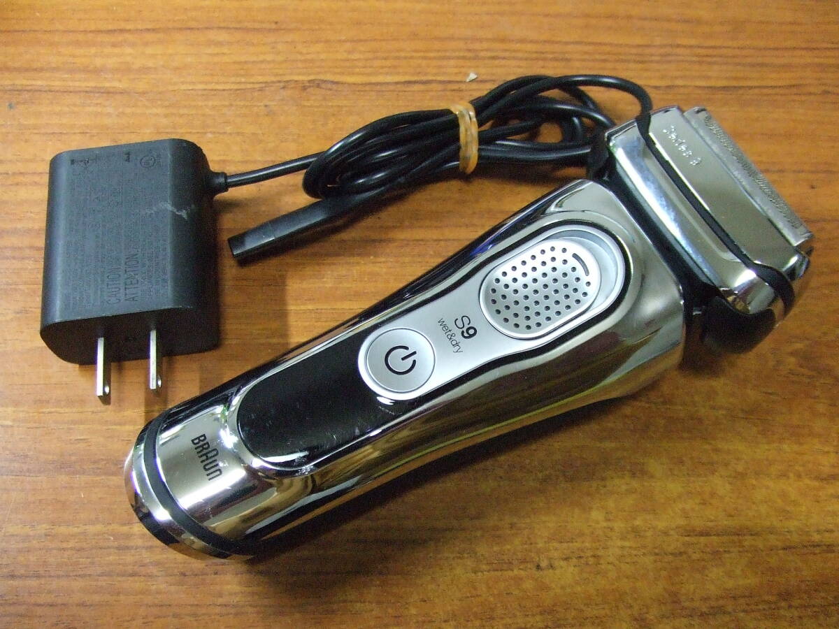  U893 BRAUN メンズシェーバー ブラウン シリーズ9 wet ＆ DRY 5793 2022年製 中古 本体