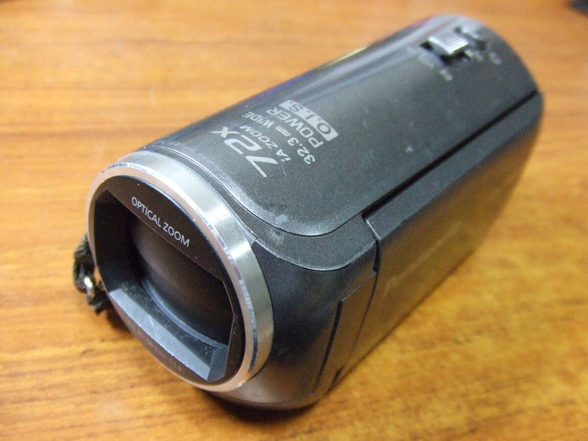 U955　デジタルビデオカメラ Panasonic パナソニック HC-V210M 中古　2013年製　本体　未確認　現状　ジャンク