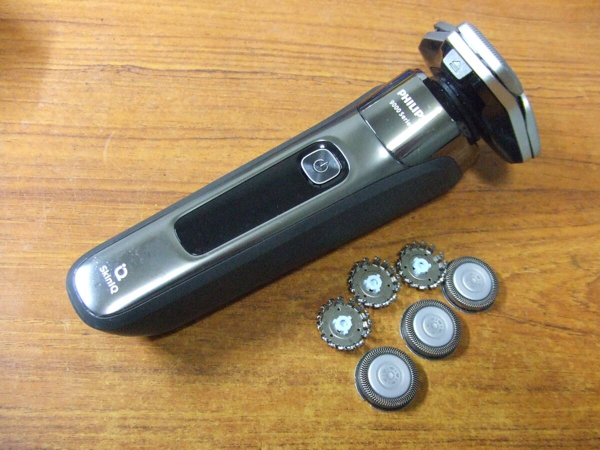 U956　ジャンク PHILIPS　フィリップス　電動シェーバー S9697 シリーズ9000 Series9000 2023年製 中古