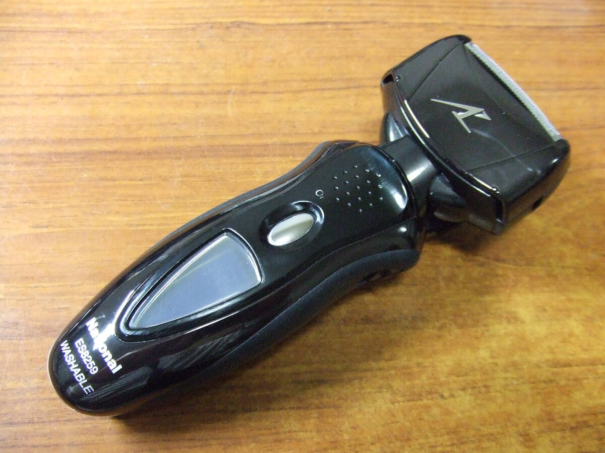 U977 中古 ES8259 パナソニック Panasonic メンズシェーバー　2007年製 本体のみ