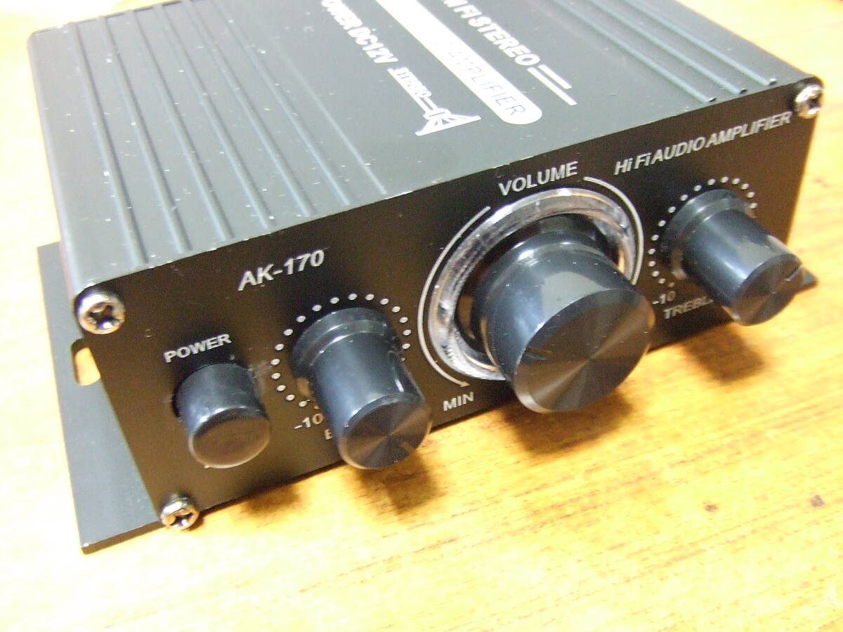 U996　BTL Hi Fi STEREO QUT AUDIO AMPLIFIER AK−170（DC12V パワ―アンプ） 中古　本体のみ　動作品