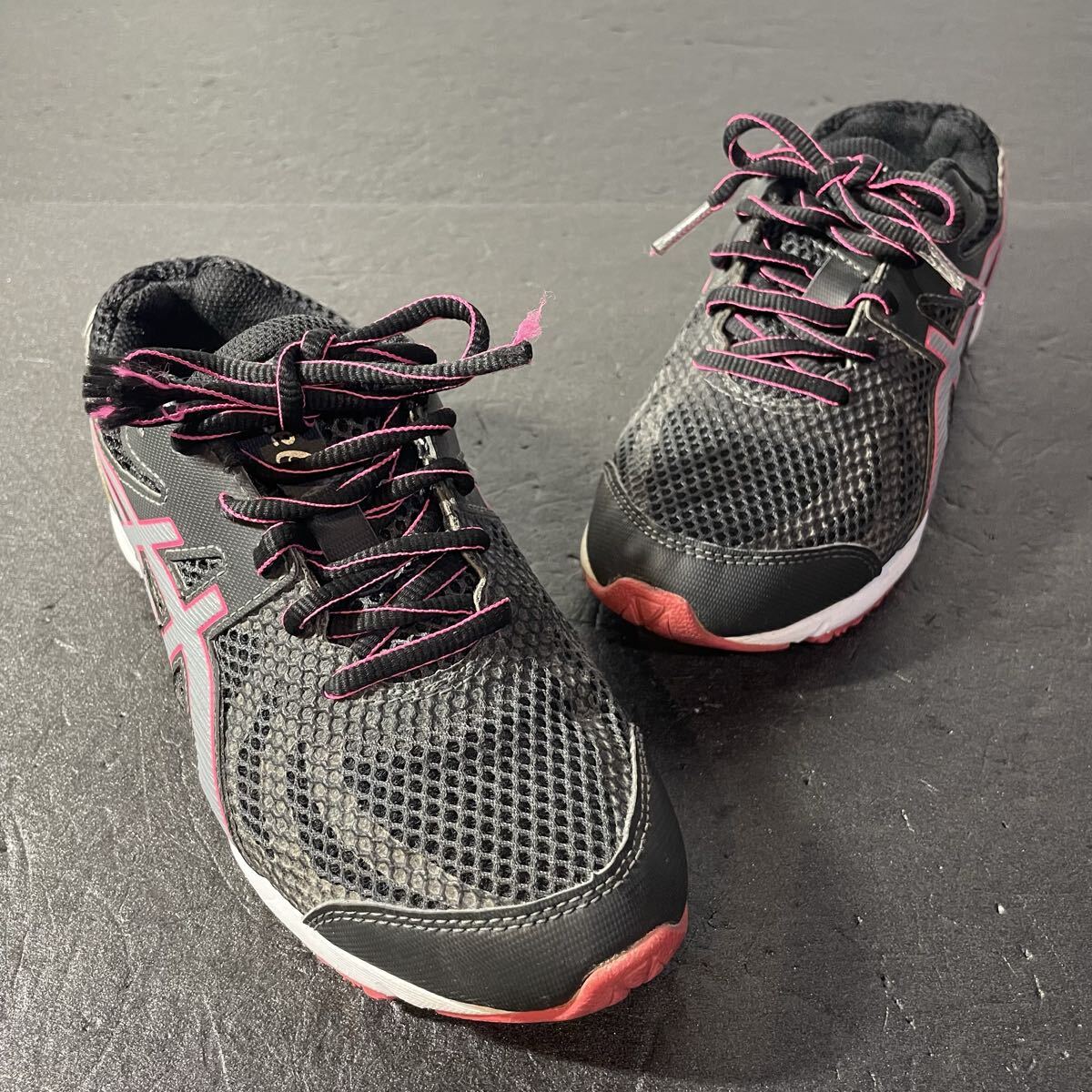 ASICS アシックス ランニングシューズ ブラック ピンク　サイズ22cm