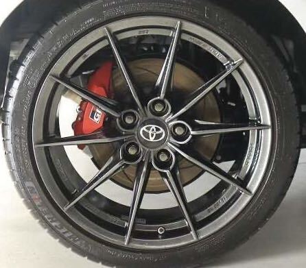 トヨタ　GR ヤリスクロス　メタルスターグロスブラック　色　１３ｍｌ　ホイール色　タッチペン　タッチアップ　ペイント　塗料