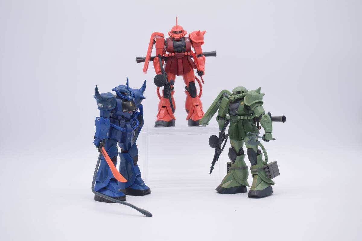 BANDAI/バンダイ MG 1/100 MS-06S/MS-06F 3体セット ガンプラ 完成品 MS-06F シェア専用 ザクⅡ グフ 機動戦士ガンダム プラモデル