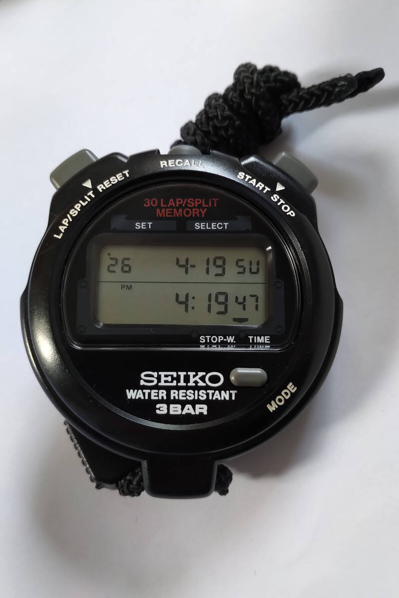 セイコー SEIKO S031-4000 デジタルストップウォッチ 電池交換済み 30LAP/SPLIT MEMORY TKさんやスポーツ計測等に 時計機能付き 90年代
