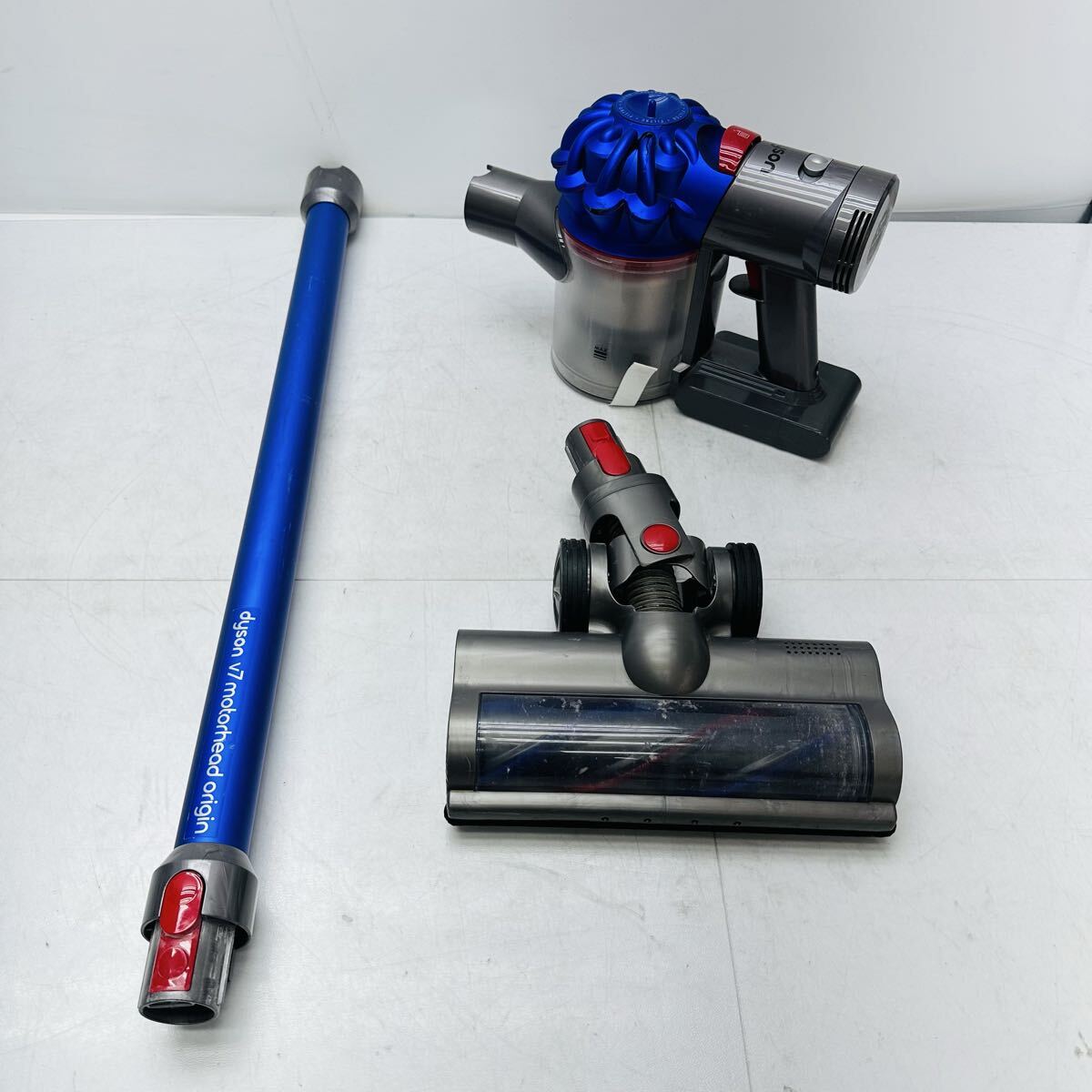 dyson コードレスクリーナー V7 ダイソン 掃除機 コードレス サイクロン式