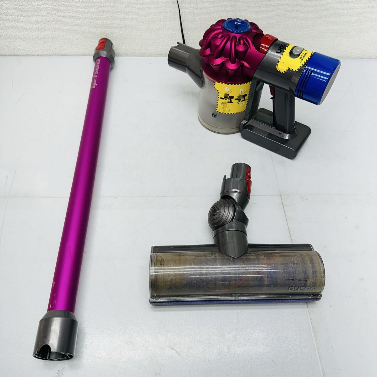 dyson コードレスクリーナー SV11 V7 ダイソン コードレス サイクロン式 掃除機