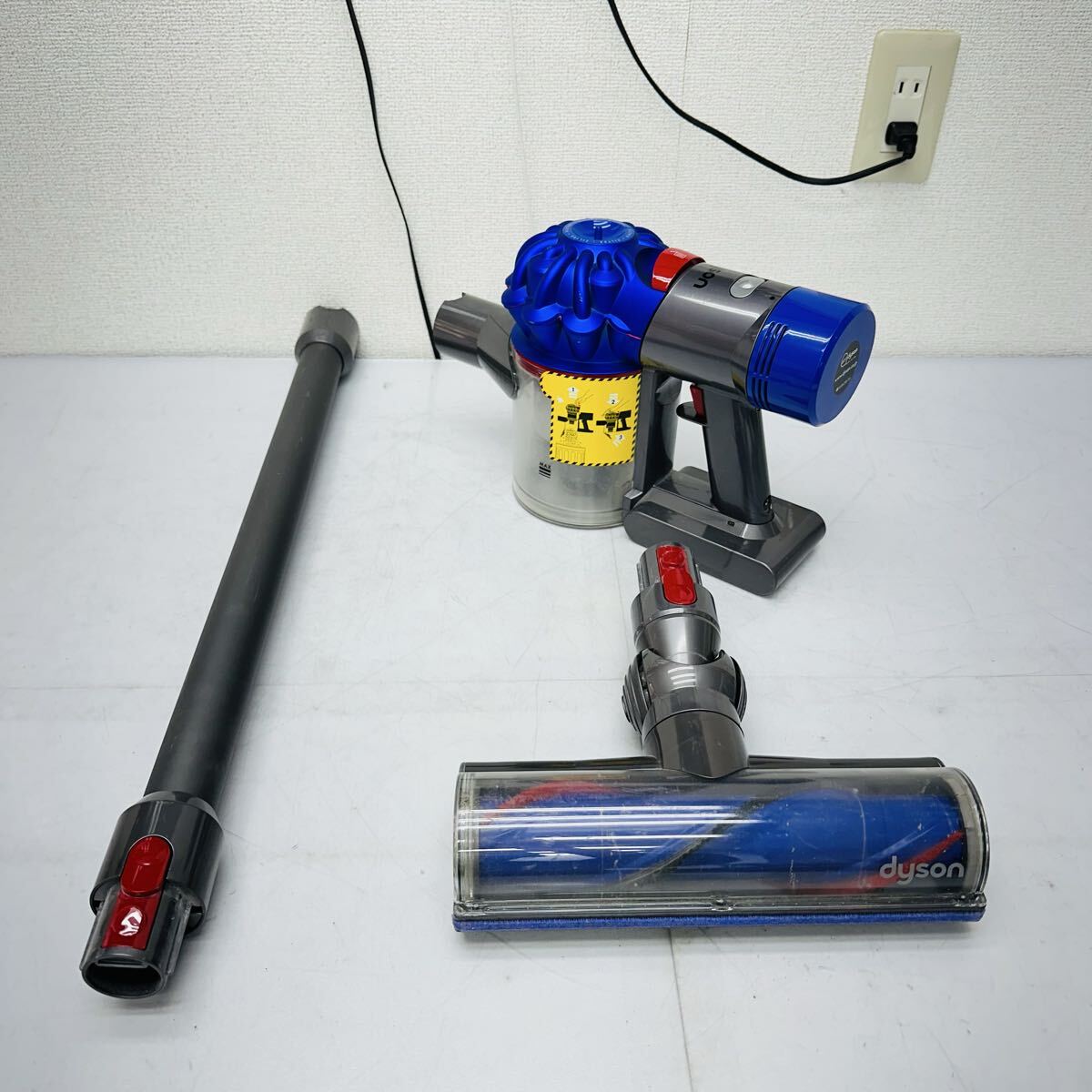 dyson コードレスクリーナー SV11 ダイソン 掃除機 コードレス サイクロン式