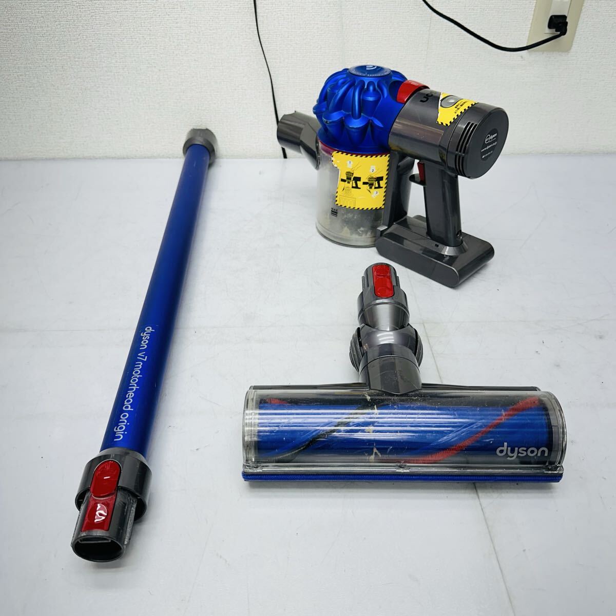 dyson コードレスクリーナー SV11 V7 ダイソン 掃除機 コードレス サイクロン式