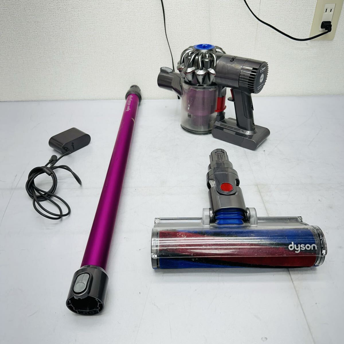 dyson コードレスクリーナー V6 ダイソン 掃除機 サイクロン式 コードレス