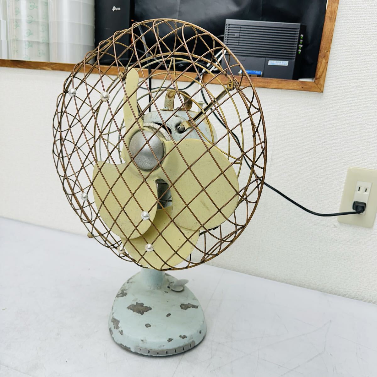 TOSHIBA 扇風機 昭和レトロ アンティーク 当時物 東芝 レトロ
