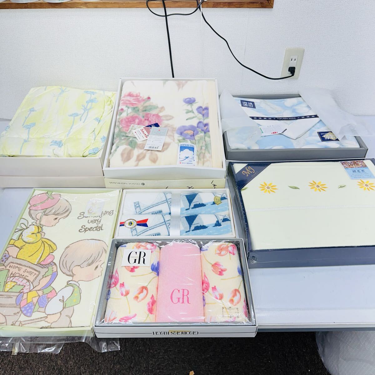 OSAKANISHIKAWA GEORCES RECH Michelle J フェイスタオル バスタオル タオル 綿毛布 シルク混綿毛布 コットンケット 羽毛肌掛けふとん