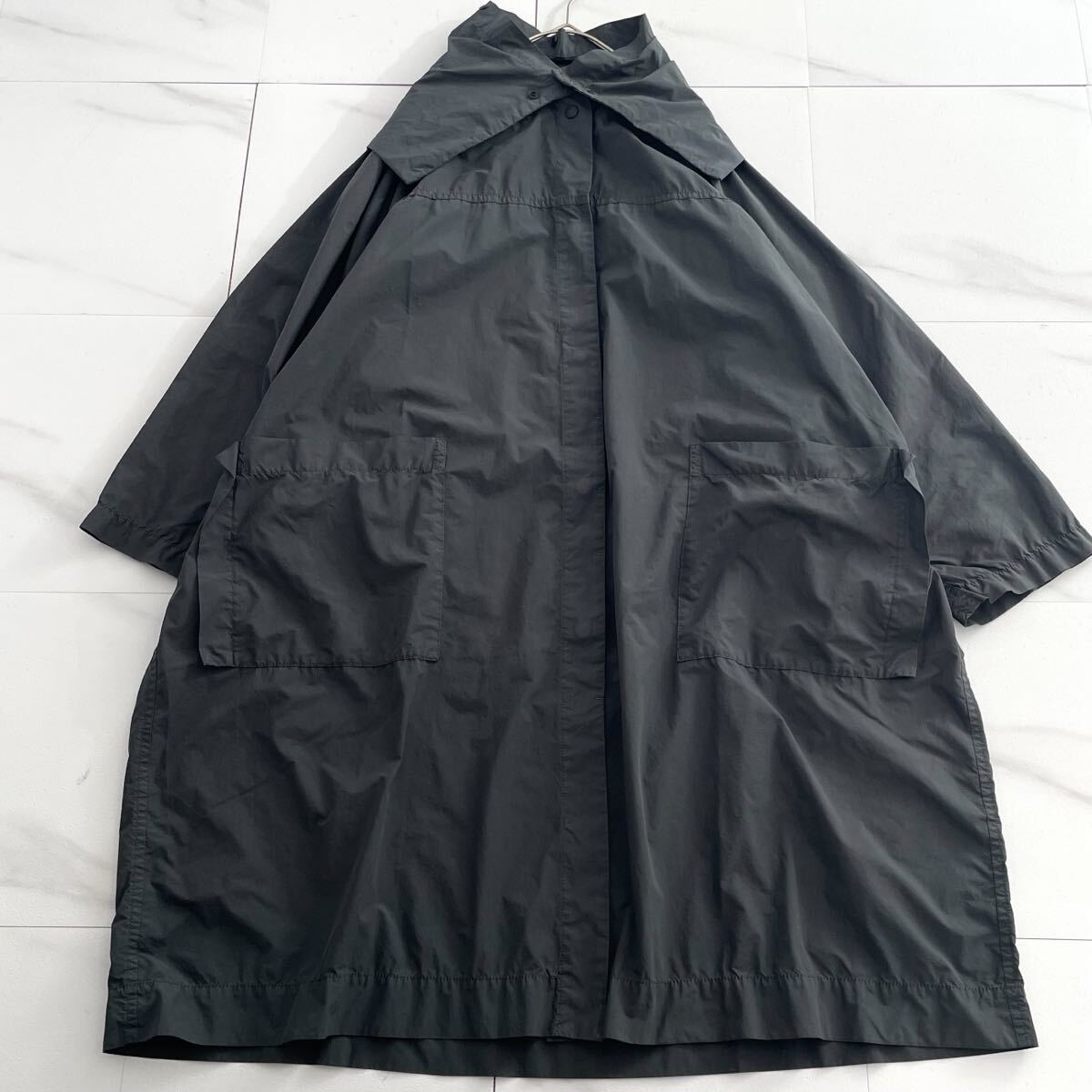美品 20SS◆ISSEY MIYAKE フーデッドコート ロング 2way フード着脱可 グレー系 ナイロン L位 ビッグシルエット レディース イッセイミヤケ