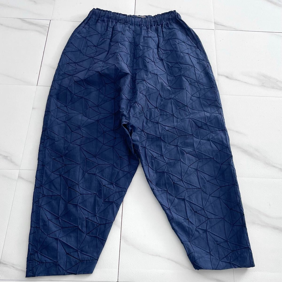 極美品 15SS◆ISSEY MIYAKE イージーパンツ ギャザー スチーム加工 3D ウエストゴム ブルー 2 レディース メンズ可 イッセイミヤケ archive