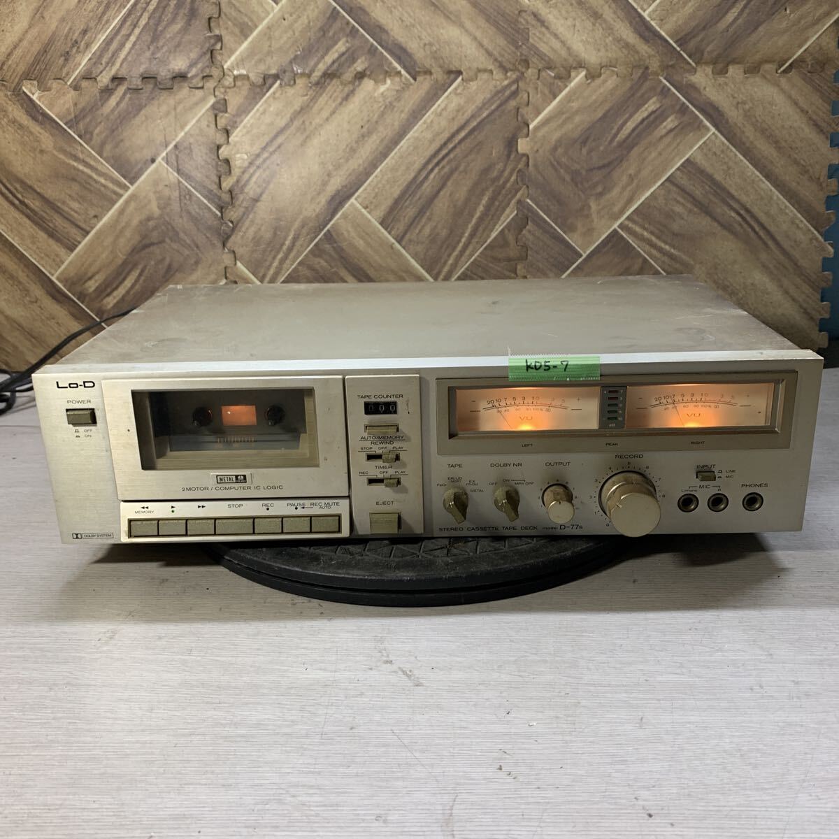 KD5-7 激安 HITACHI Lo-D D-77s カセットデッキ STEREO CASSETTE TAPE DECK 簡易的動作確認済み　中古現状品