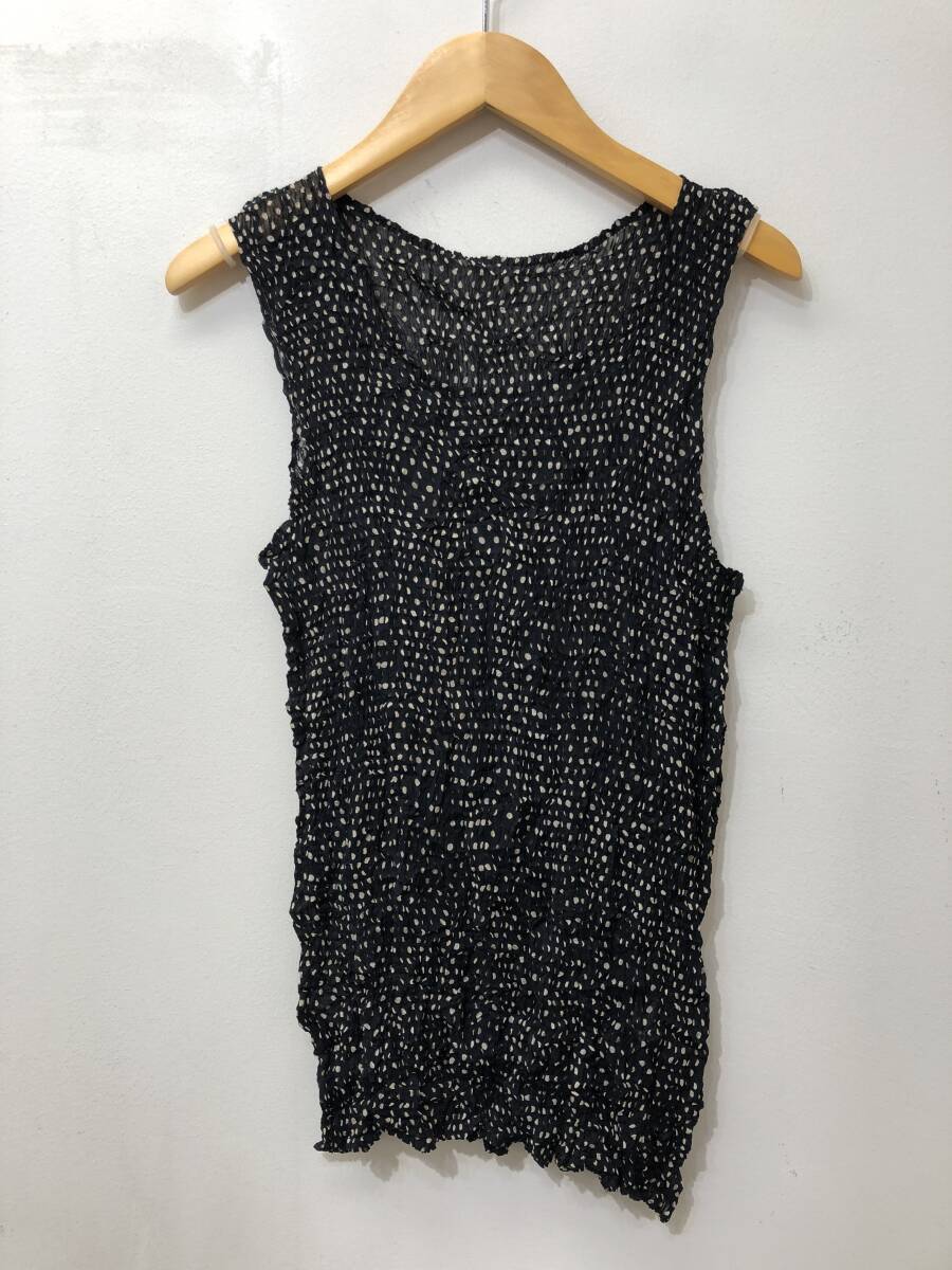 197☆ISSEY MIYAKE イッセイミヤケ☆ドット柄 ノースリーブカットソー【M】ブラック