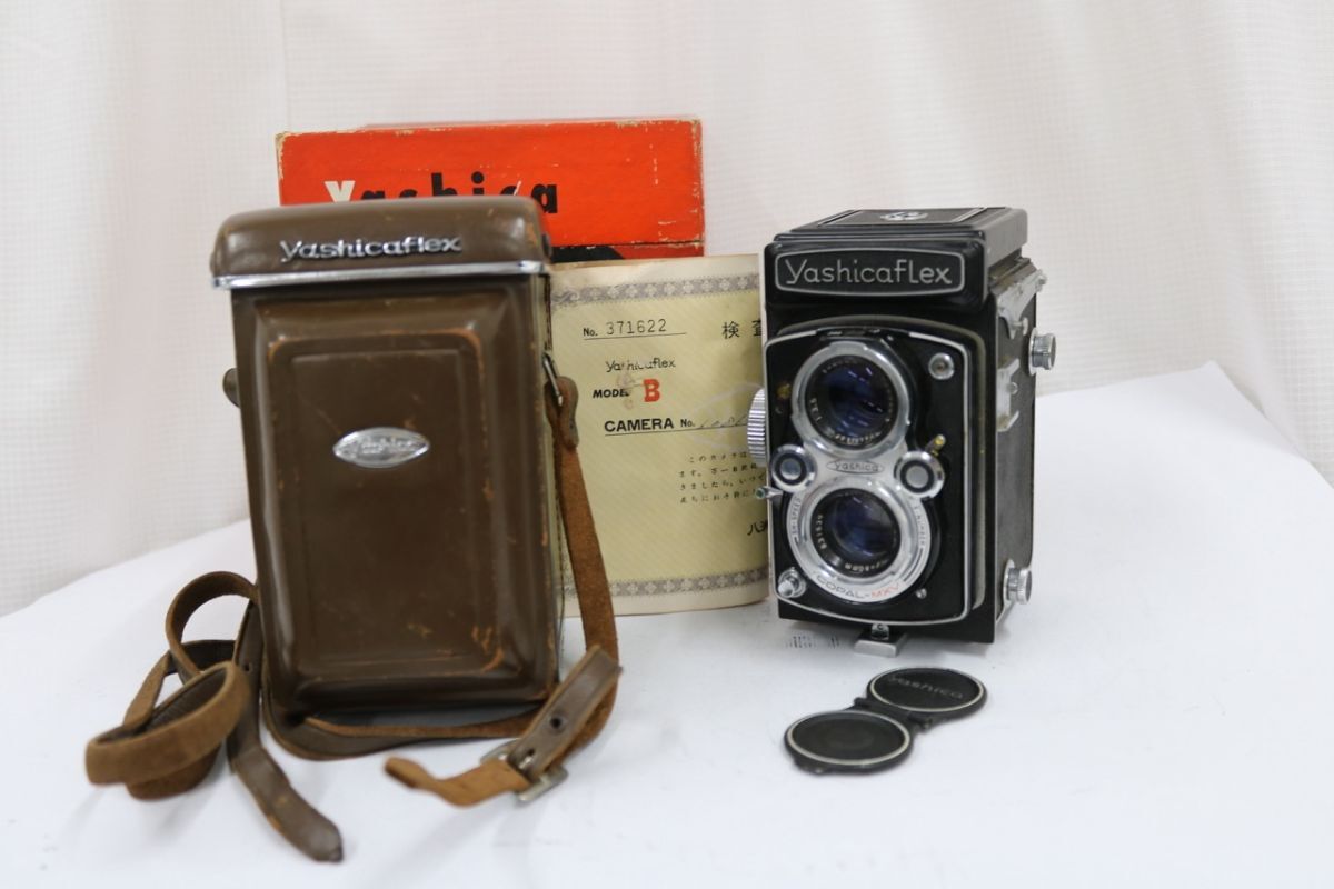【訳あり品】 【元箱付き】ヤシカ Yashicaflex model B Yashikor 80mm F3.5 ケース付き 二眼カメラ e11602