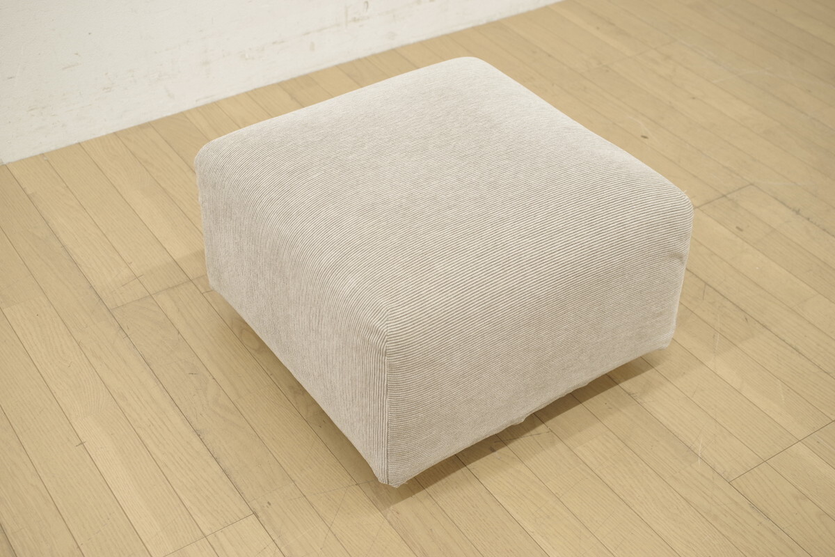 展示品 HUKLA 日本フクラ BRNO ブルノ スツールS オットマン ファブリック リビング 腰掛椅子 シンプル ナチュラル 約W56.5×H35.5cm