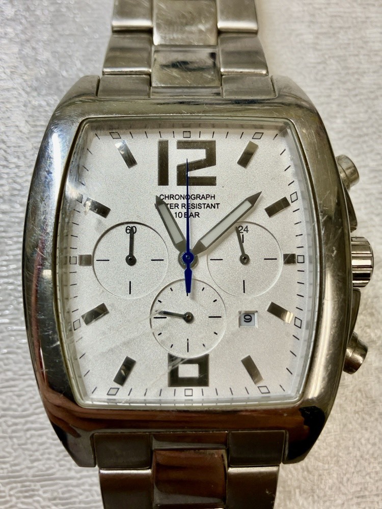 ●ラーク Lark 時計 腕時計 メンズ 紳士 中古 カレンダー シルバー 3針 箱付き 不動 クオーツ クロノグラフ タバコメーカー 懸賞品 