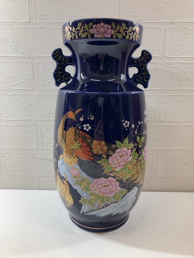 ●九谷焼 壺 花瓶 インテリア 花器 花入 孔雀 花 青 箱付き レトロ 和風 置物 アンティーク 生花 ヴィンテージ 陶器 牡丹 金彩