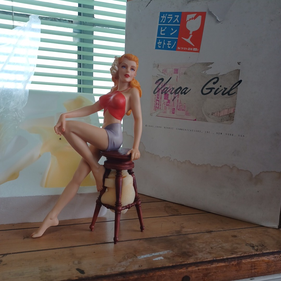Varga Girl 未使用新品　訳あり品