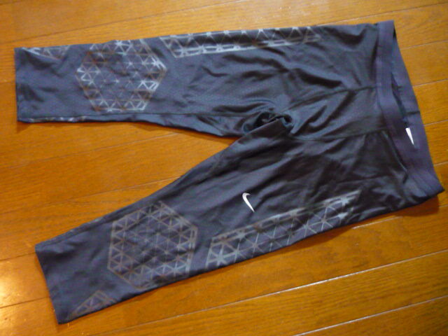 ナイキ　NIKE　ハーフタイツ