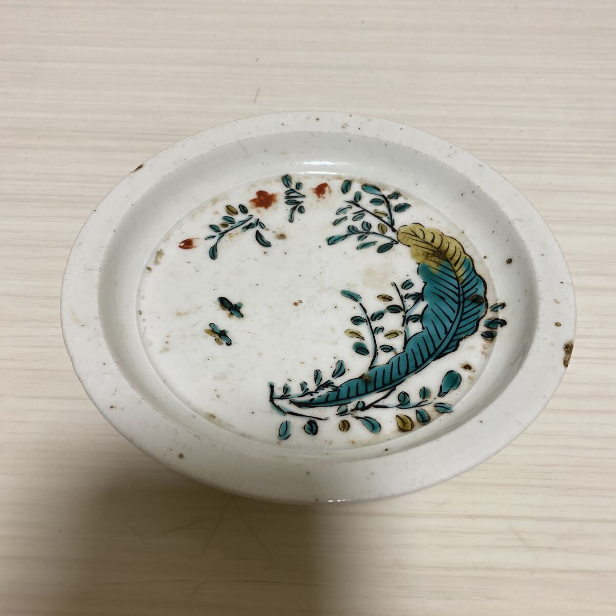 コレクター所蔵品 九谷焼 古九谷 色絵 草花 皿 小皿 飾皿 時代 時代物 茶道具 煎茶 古陶磁 骨董品 古美術品 直径15cm【417】