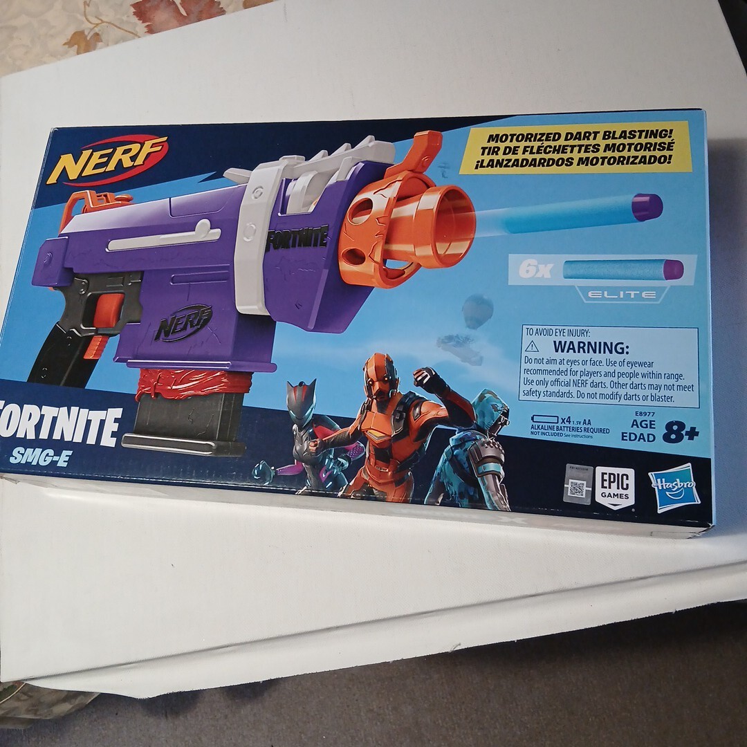 C928 FORTNITE NERF SMG-E 未使用　動作未確認です NERF