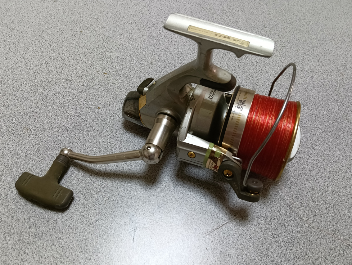 DAIWA SURF-Z(サーフZ) 投げ専用リール　替えスプール(3号用)付き