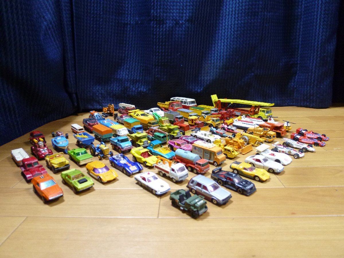 ▲ まとめ売り ミニカー いろいろ 70台以上 tomica トミカ matchbox マッチボックス など ▲