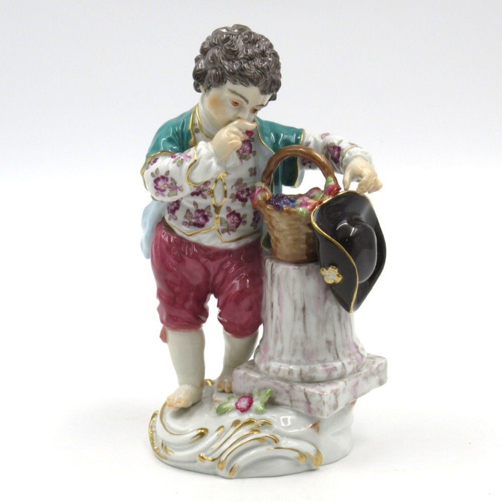 1円〜 Meissen マイセン バスケットに入ったワインの貢ぎ物を持つ少年 60412 フィギュリン