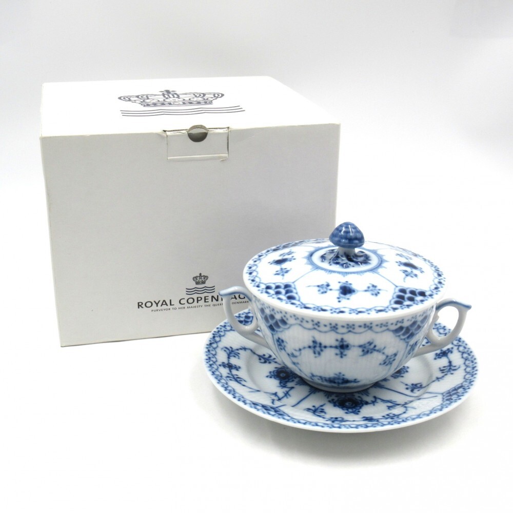 1円〜 Royal Copenhagen ブルーフルーテッド ハーフレース 蓋付スープカップ＆ソーサー 1客 計2点 箱付 一部スクラッチ有