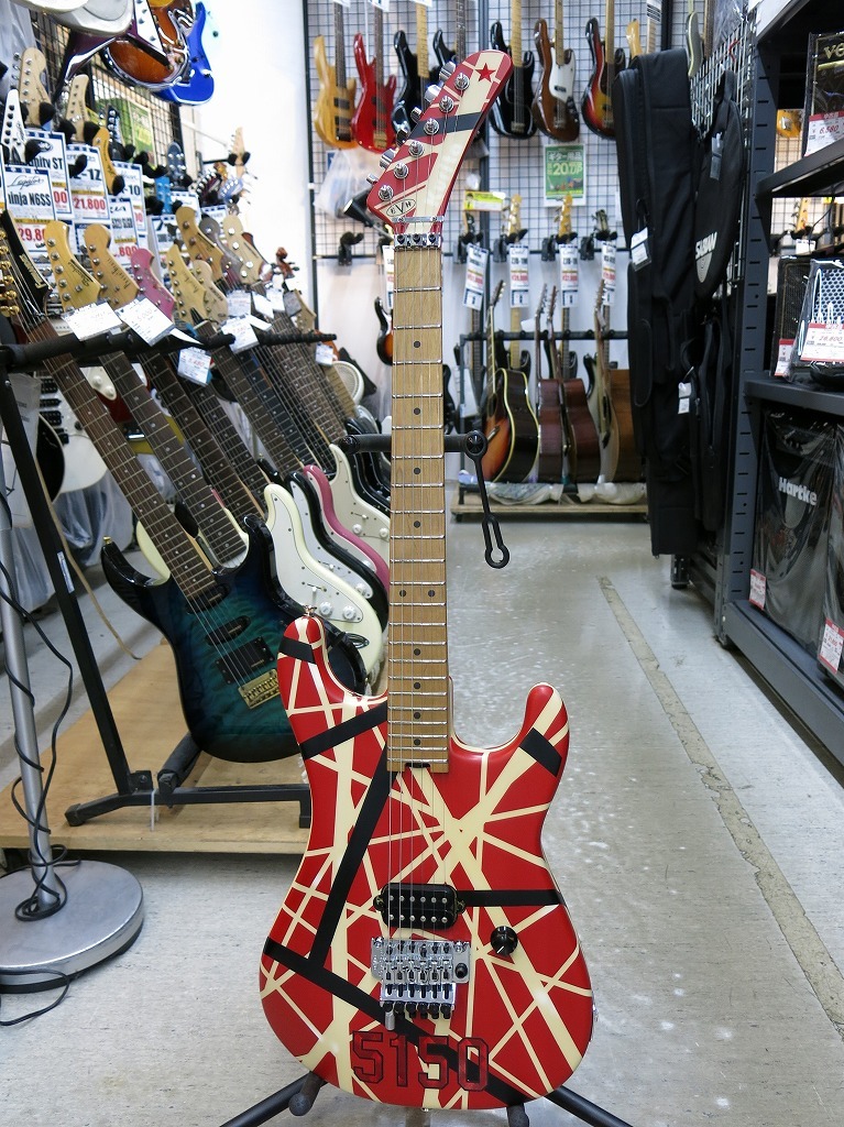 期間限定セール イーブイエイチ EVH Electric Guitar エレキギター Striped Series 5150