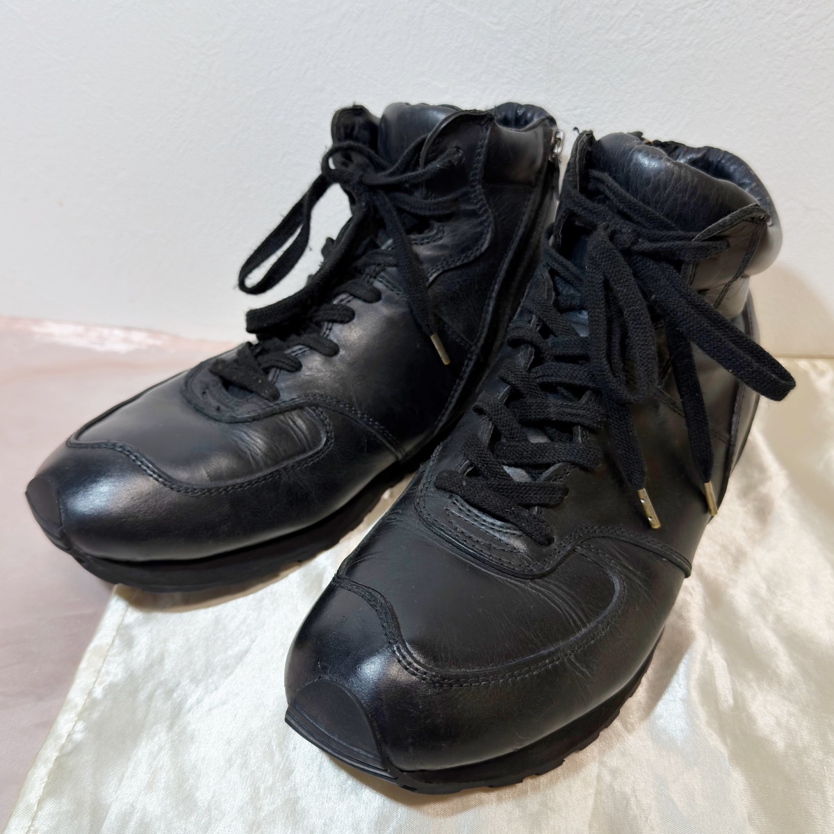 The Viridi-anne ザ ヴィリジアン 15AW ミッドカットスニーカー　VI-2465-09　ステアレザー　牛革 サイドジップ　ビブラムソール　ブーツ