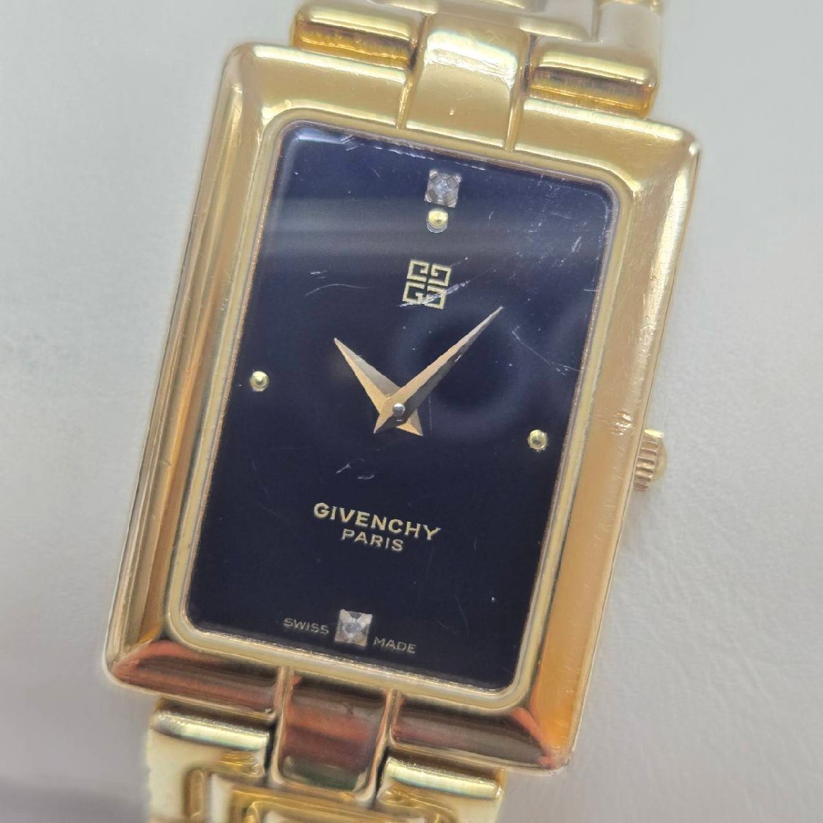 GIVENCHY ジバンシィ クォーツ スクエア 黒文字盤 ゴールドカラー ブランド小物 腕時計 アンティーク ジバンシ―