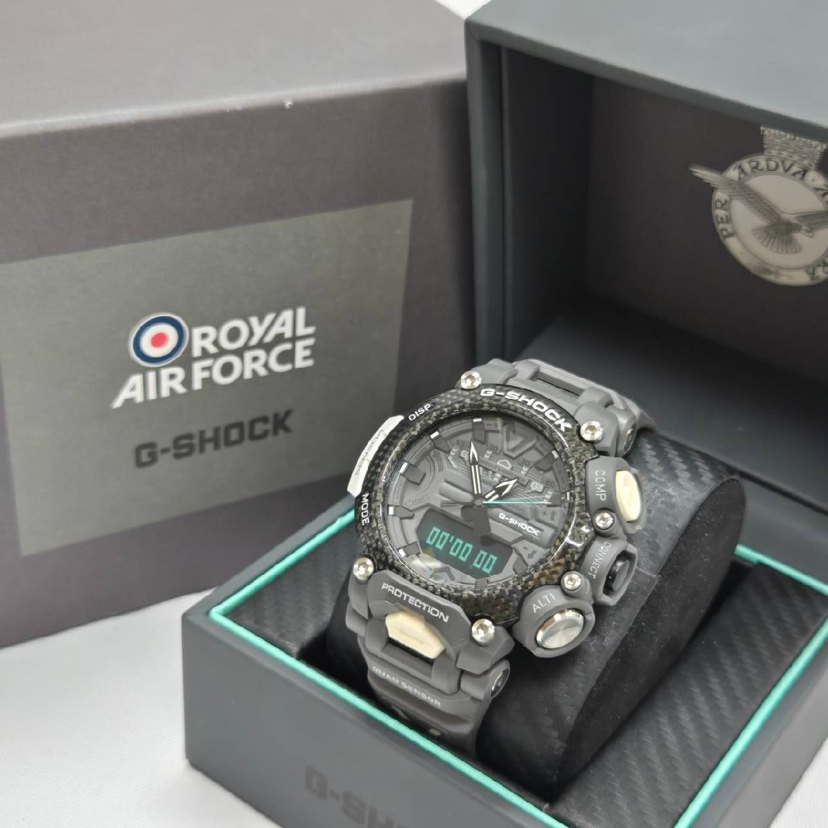 CASIO カシオ G-SHOCK ジーショック GR-B200 稼動品 箱付き CARBON CORE GUARD ROYAL AIR FORCE 腕時計 デジアナ