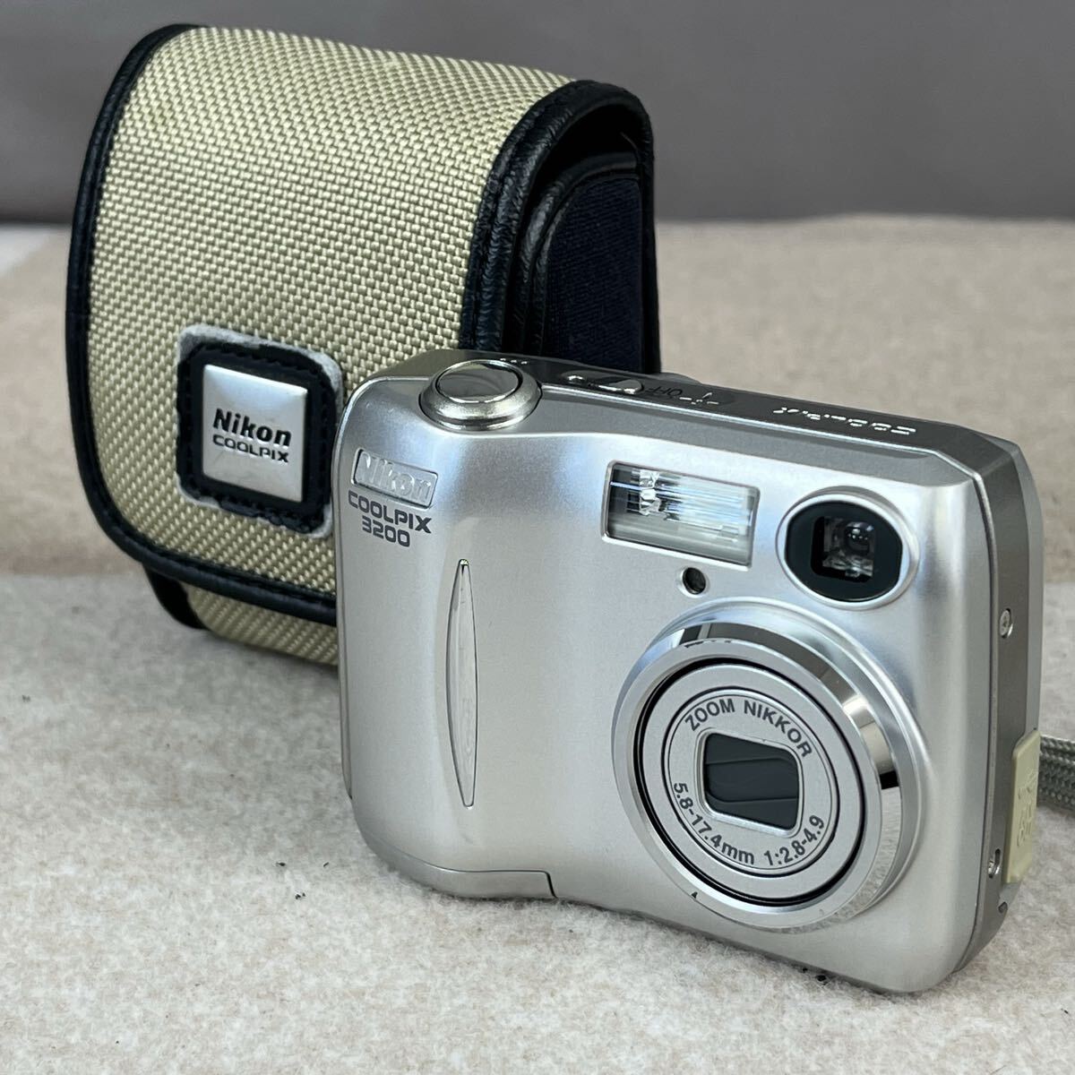 E Nikon ニコン COOLPIX クールピクス 3200 シルバー ZOOM NIKKOR ソフトケース付 コンパクトデジタルカメラ デジカメ かわせみ