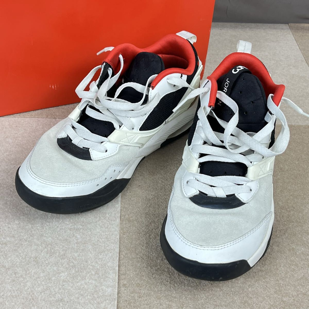 E NIKE Jordan Air Cadence ジョーダン エア カデンス CZ3984-102 26.5cm US8.5 ホワイト ブラック レッド スニーカー 靴 箱付き かわせみ