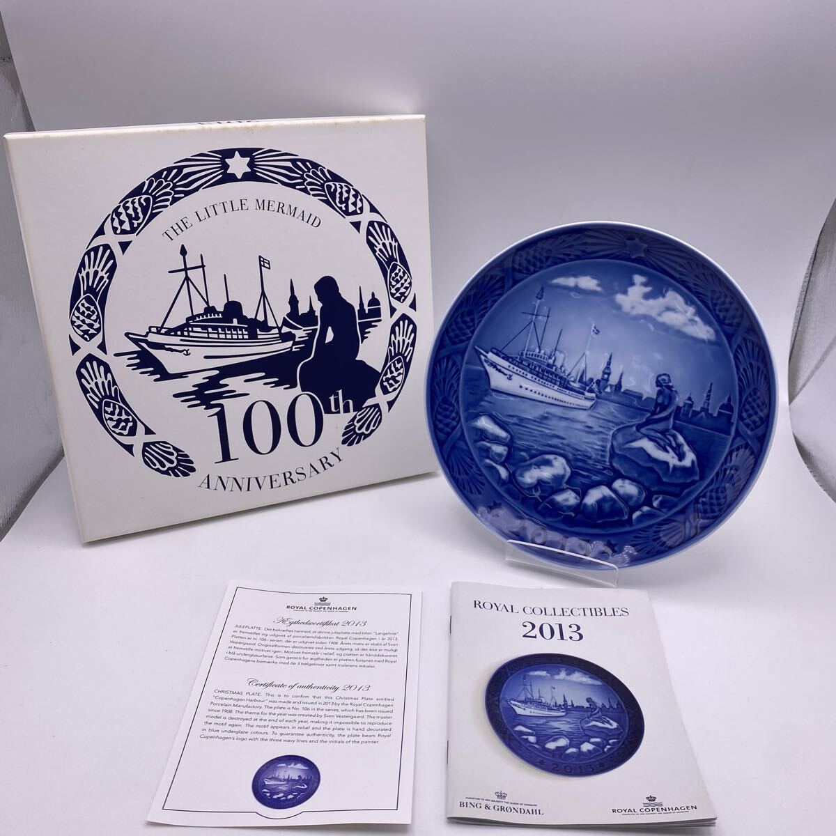 E ROYAL COPENHAGEN ロイヤルコペンハーゲン 2013年 イヤープレート コペンハーゲン港 小人魚 箱付き 飾り皿 かわせみ