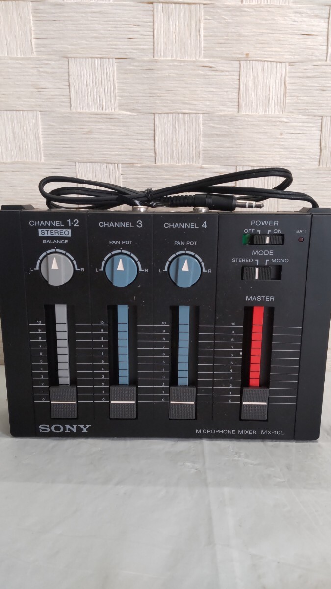 4H22②「ウ゛ィンテージ品」レトロ音響機器　SONYマイクロホンミキサーMX-10L（使えるのかは不明）電池無し