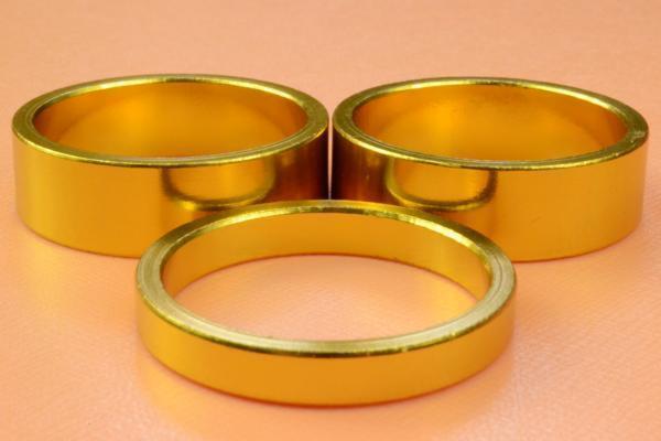 即決★新品★ゆうパケット可★コラムスペーサー(アルミ)★ヘッド★3枚★5mm+10mm×2◆金・3枚セット★ D5