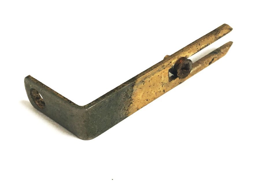 ピックガード用 ブラケット ギター パーツ 金属製L字型ステー アーチトップギター ゴールド カスタマイズ