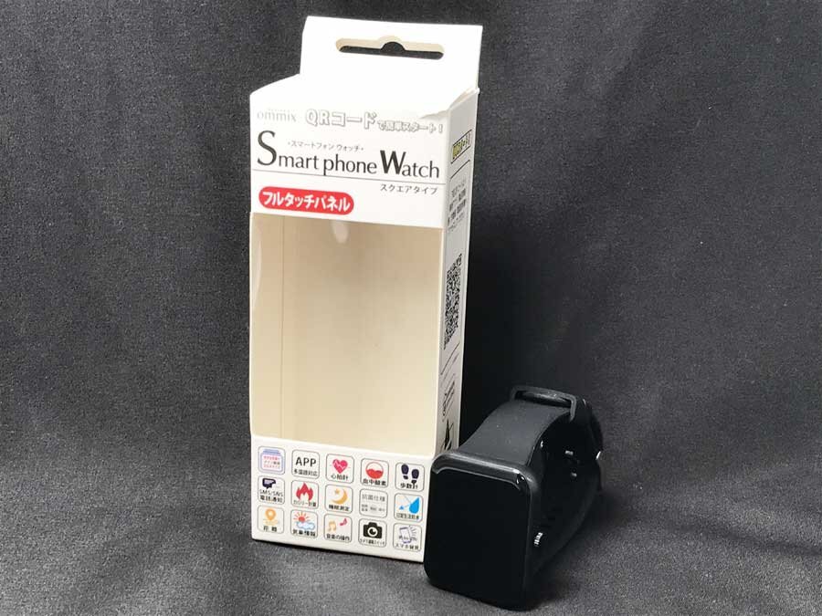 ◆ommix オムミックス スマートウォッチ WW22007 腕時計 ラバーベルト 黒 アリアス 箱付き 充電器が無い為ジャンク品