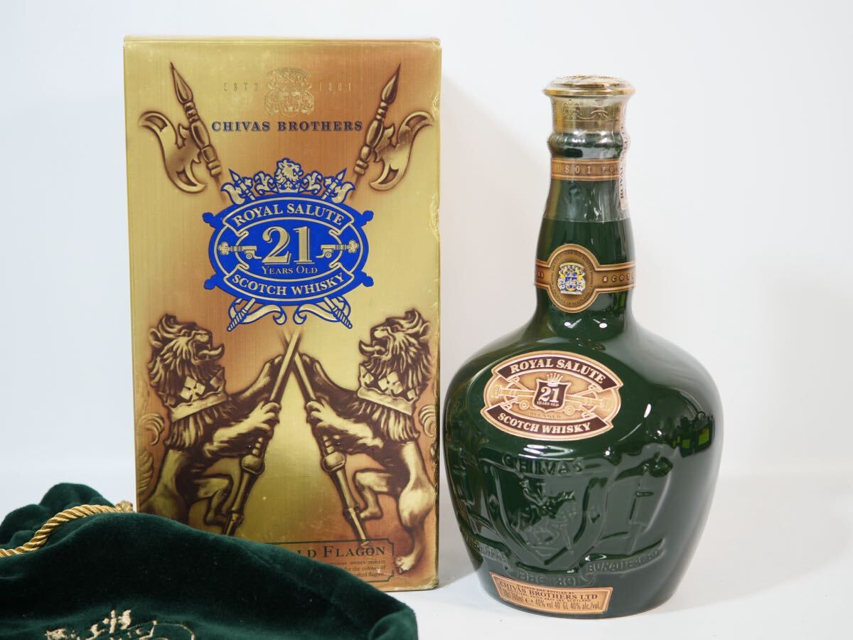 【41-27グ】未開栓品 CHIVAS ROYAL SALUTE SCOTCHWHISKY シーバス ブラザーズ ロイヤル・サルート 21年 緑陶器 700ml 40%