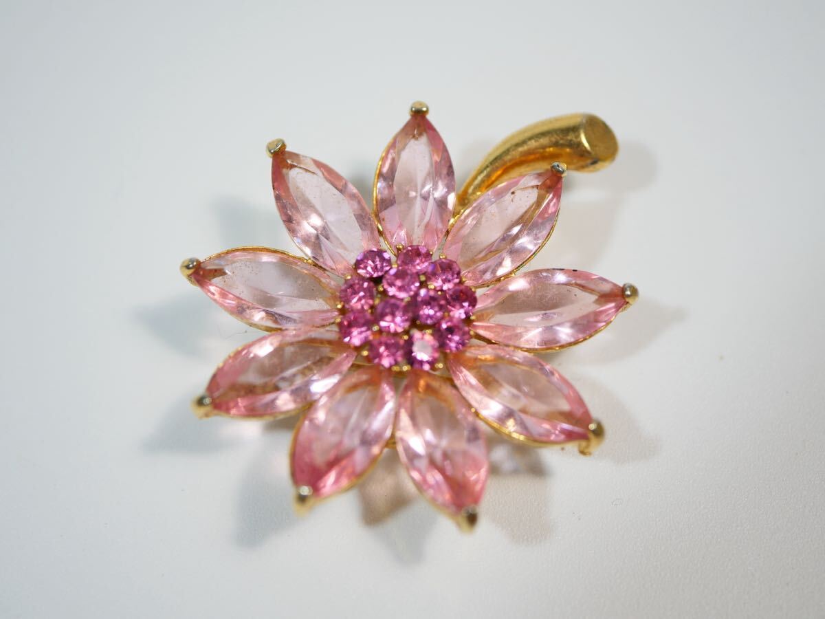 【41-2イ】 ラインストーン ゴールドカラー ブローチ アクセサリー