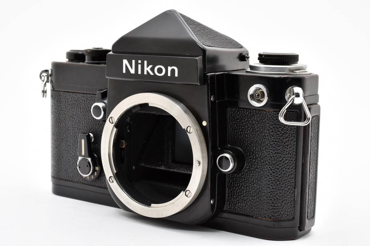 Nikon F2 Eye Level Black 35mm SLR Film Camera ニコン　フィルムカメラ　＃669