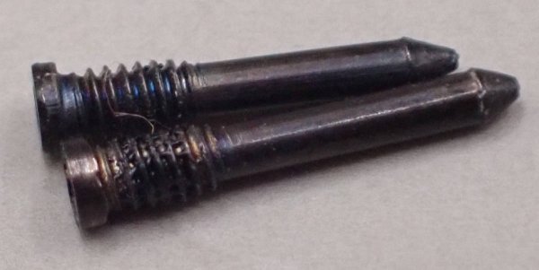 iPhone15 パーツ 星型ネジ 2本セット 黒