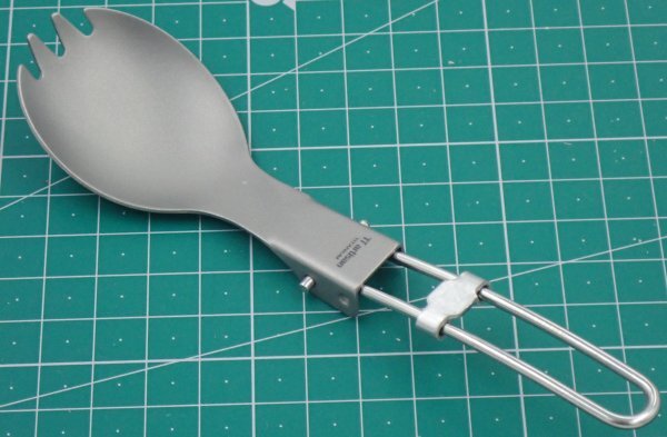 チタン製 折りたたみ先割れスプーン