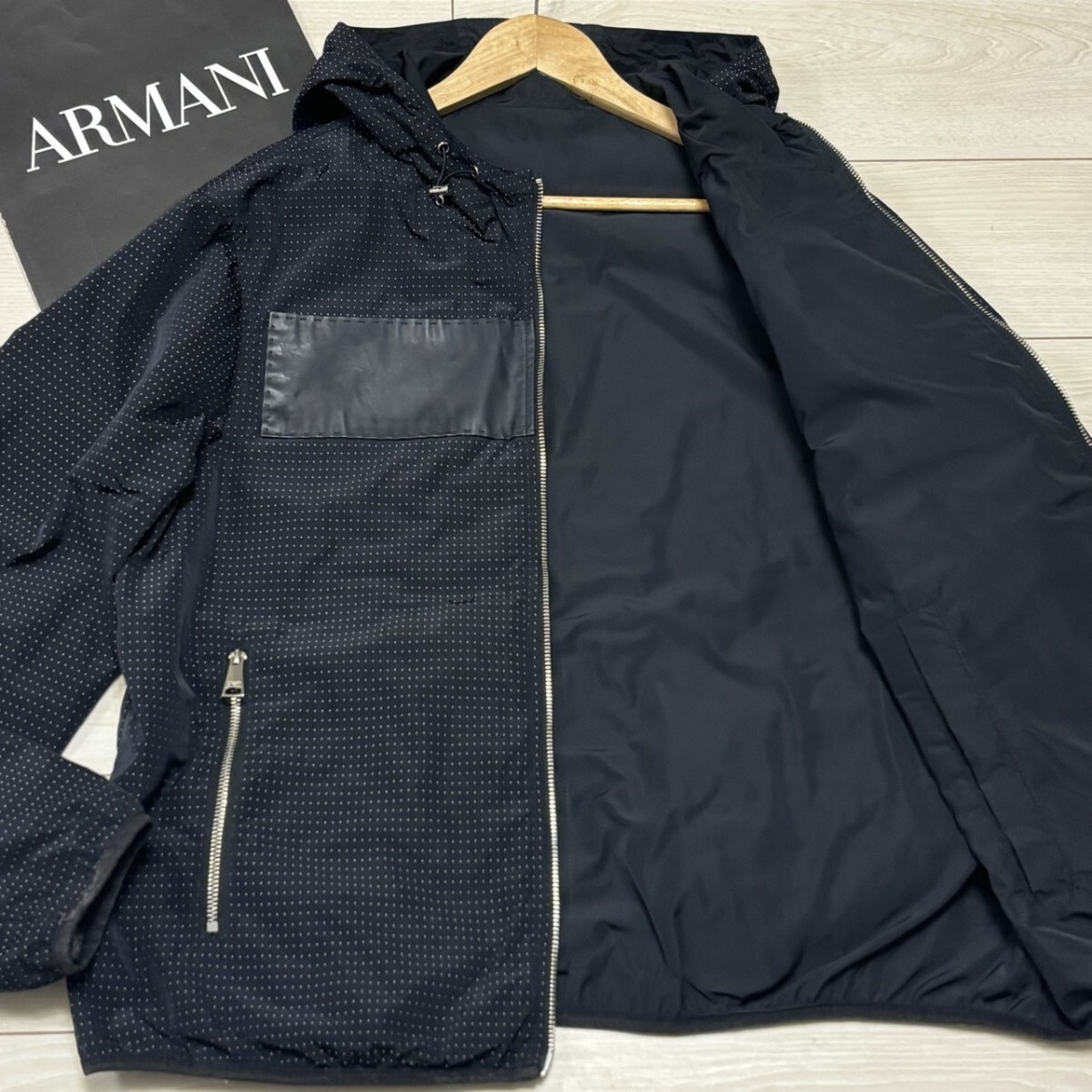 極美品/3Lサイズ●EMPORIO ARMANI エンポリオアルマーニ ジャケット マウンテンパーカー リバーシブル ドット柄 胸元レザー調切替 異素材