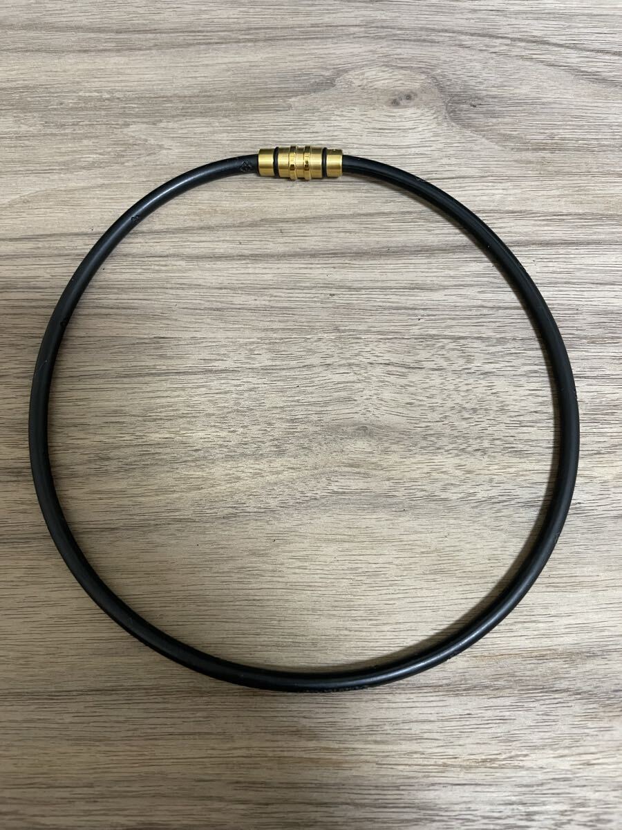 コラントッテ 磁気ネックレス Colantotte ブラック